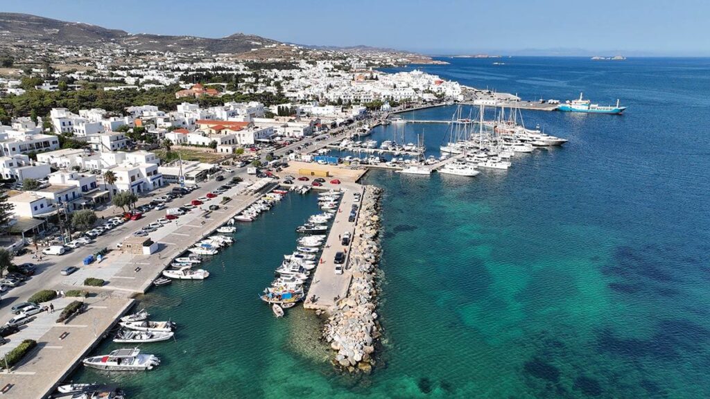 Λιμάνι Παροικιά, Πάρος