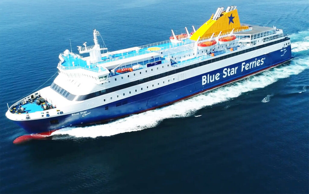 Από ποια νησιά περνάει το Blue Star Chios